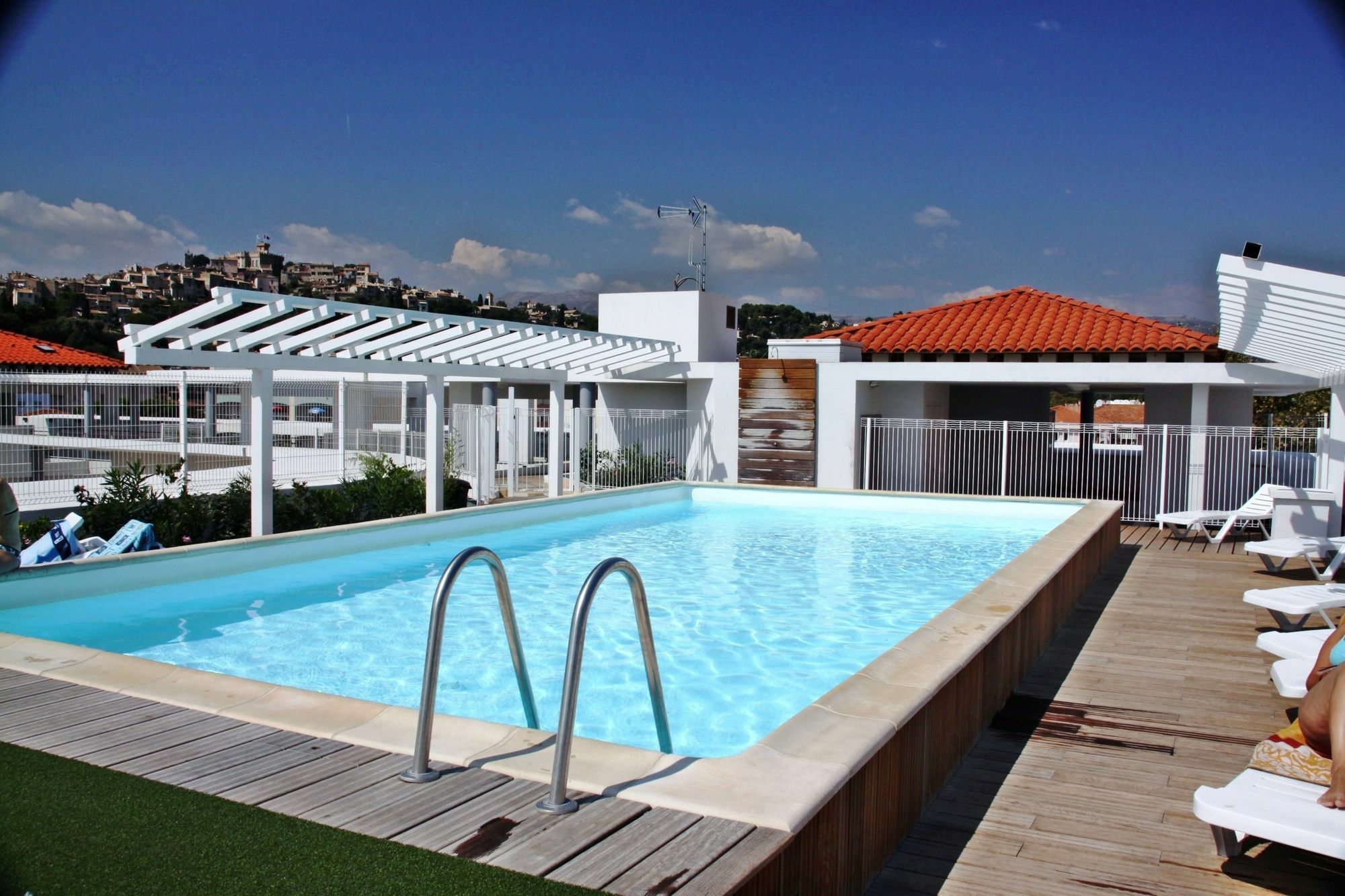 Vacancéole - Résidence Le Crystal Cagnes-sur-Mer Exterior foto
